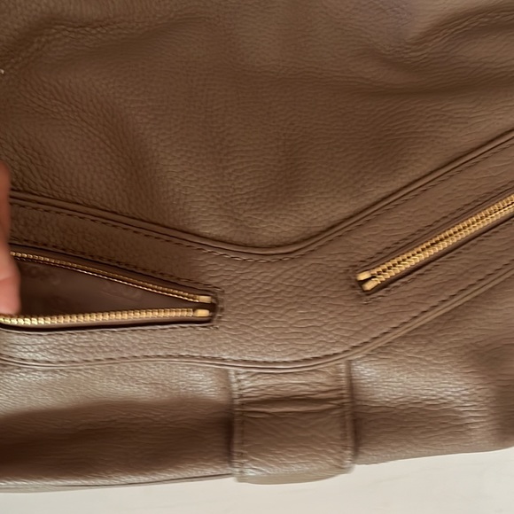 🎁 Michael Kors Leather Bag camel taupe gold chain hardware comes with gift - Picture 5 of 10